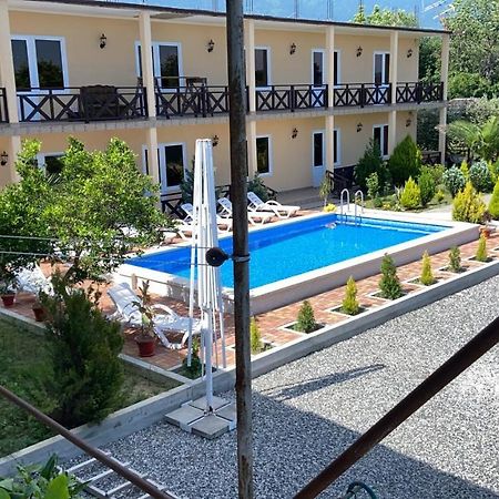 Guest House У Дедушки Самвела Alakhadzi Exterior foto