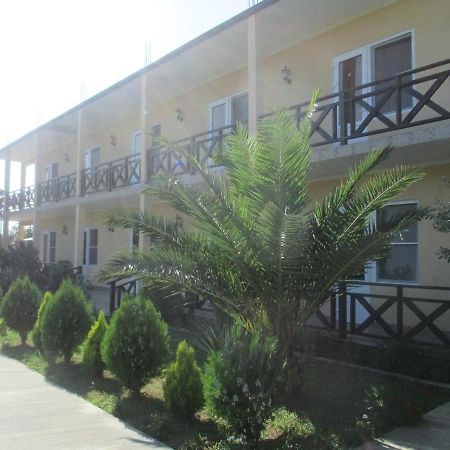 Guest House У Дедушки Самвела Alakhadzi Exterior foto
