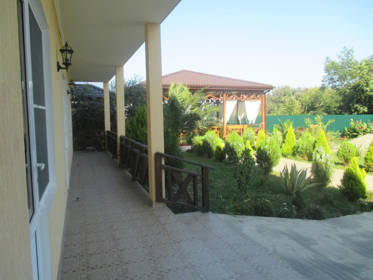 Guest House У Дедушки Самвела Alakhadzi Exterior foto