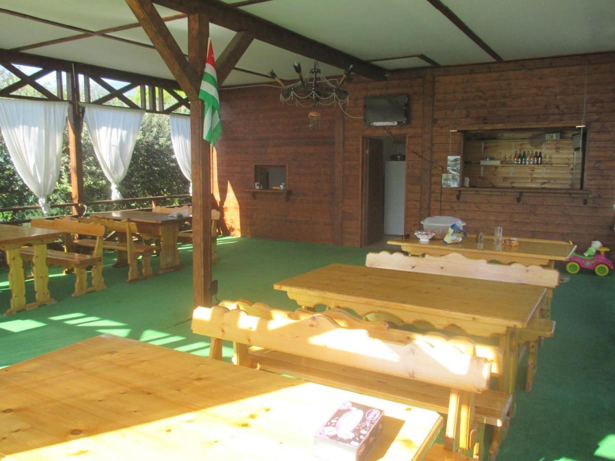 Guest House У Дедушки Самвела Alakhadzi Exterior foto