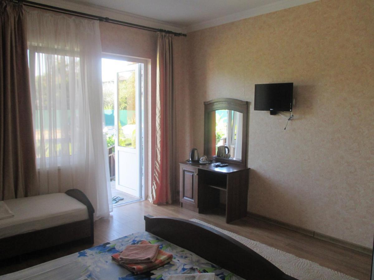 Guest House У Дедушки Самвела Alakhadzi Exterior foto