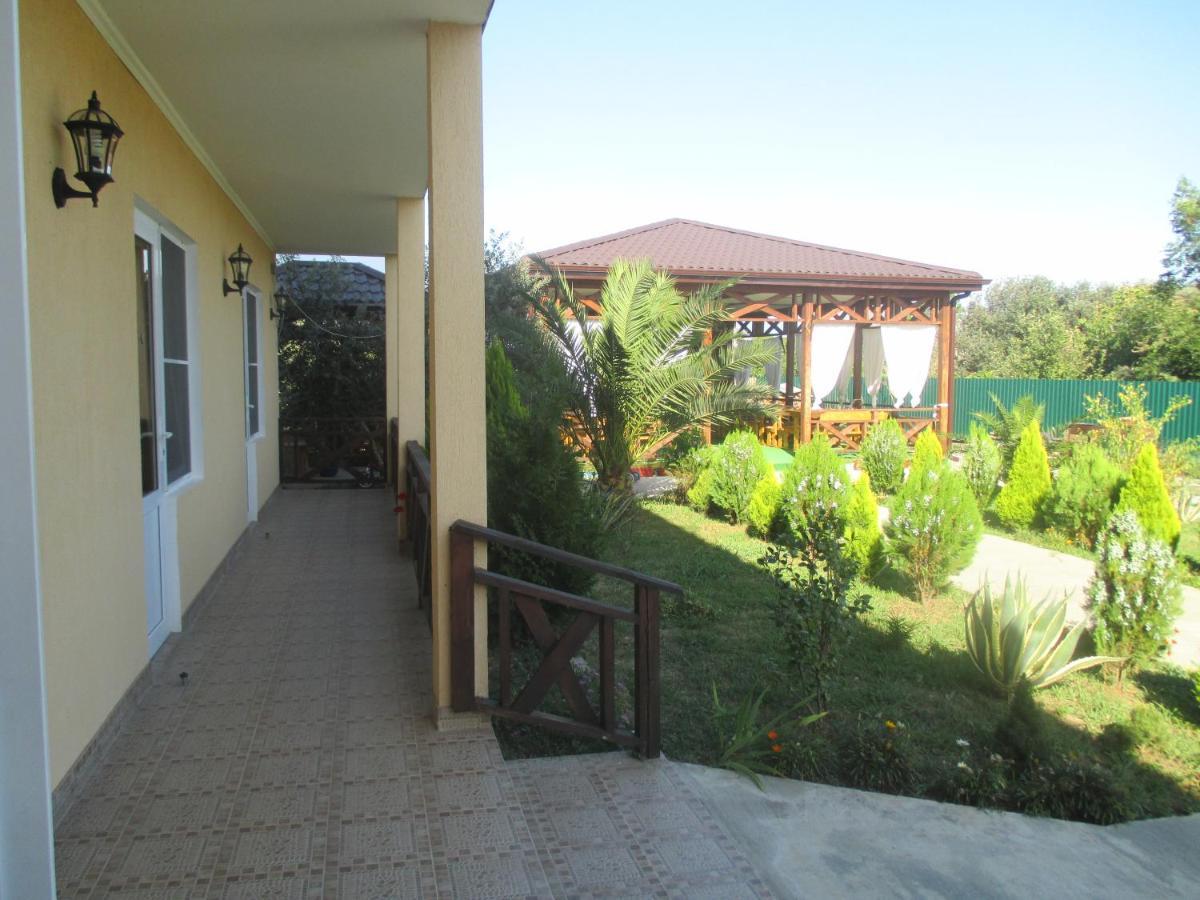 Guest House У Дедушки Самвела Alakhadzi Exterior foto