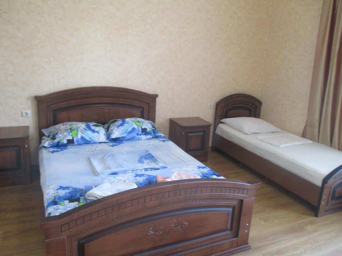 Guest House У Дедушки Самвела Alakhadzi Exterior foto